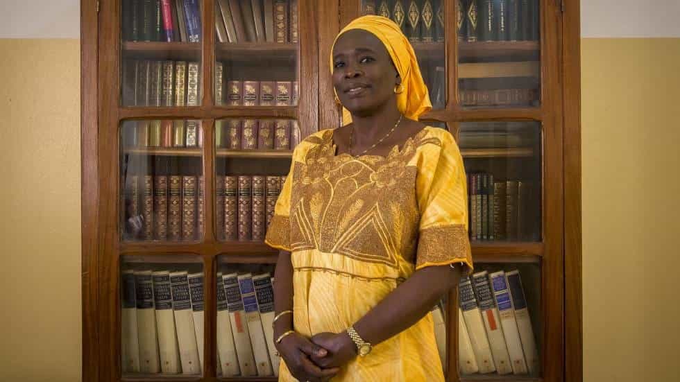 “Estudia, trabaja y, luego, cásate. Tu carrera nunca te abandonará” “Estudia, trabaja y, luego, cásate. Tu carrera nunca te abandonará”