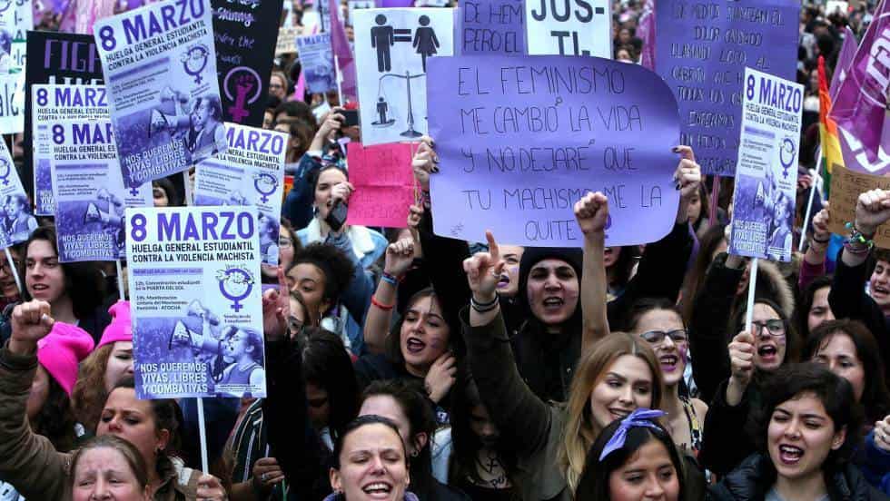 “Si las mujeres paramos, se para el mundo”, gritaron feministas españolas “Si las mujeres paramos, se para el mundo”, gritaron feministas españolas