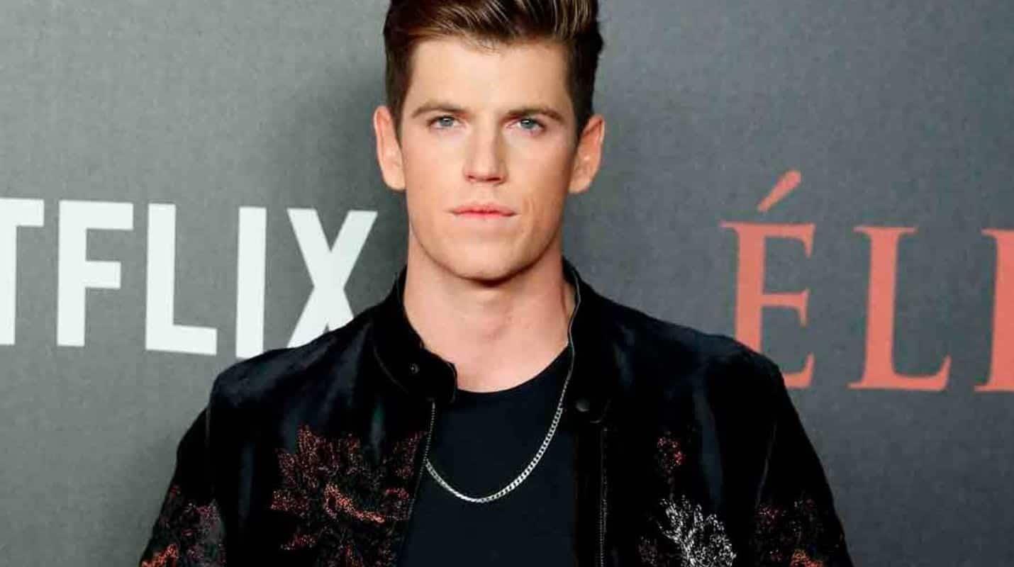 El manspreading de Miguel Bernardeau, actor de "Élite"