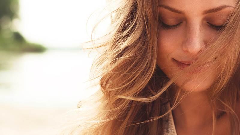 Why do beautiful and intelligent women have no hits? Why do beautiful and intelligent women have no hits?