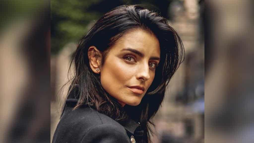 ¿Por qué juzgamos a Aislinn Derbez por hacer su vida?