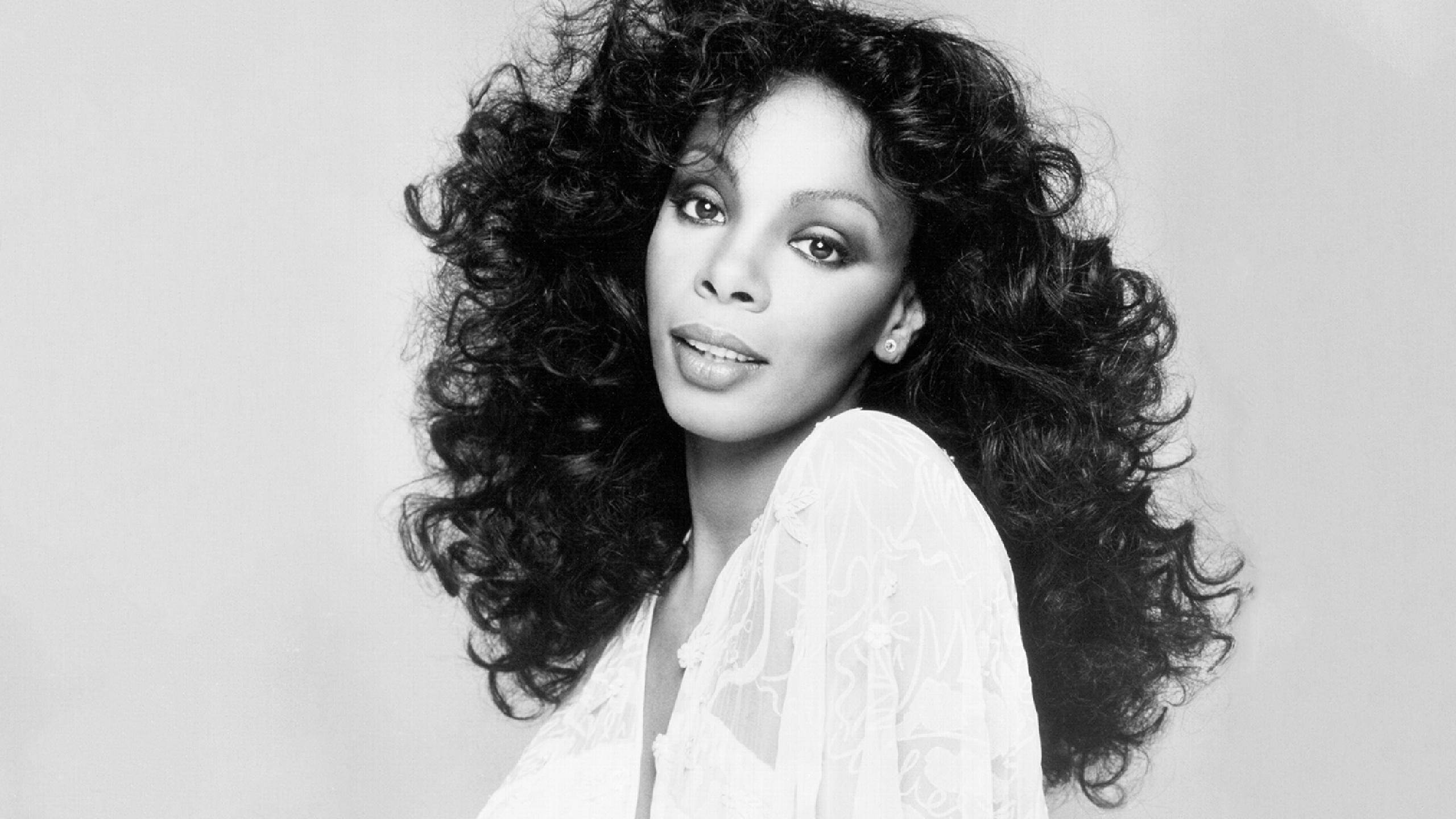 Donna Summer nos dio clase de cómo fingir orgasmos y no sabíamos Donna Summer nos dio clase de cómo fingir orgasmos y no sabíamos