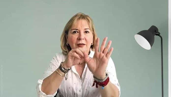 María del Carmen, la doctora que ha enfrentado 3 epidemias en el país María del Carmen, la doctora que ha enfrentado 3 epidemias en el país