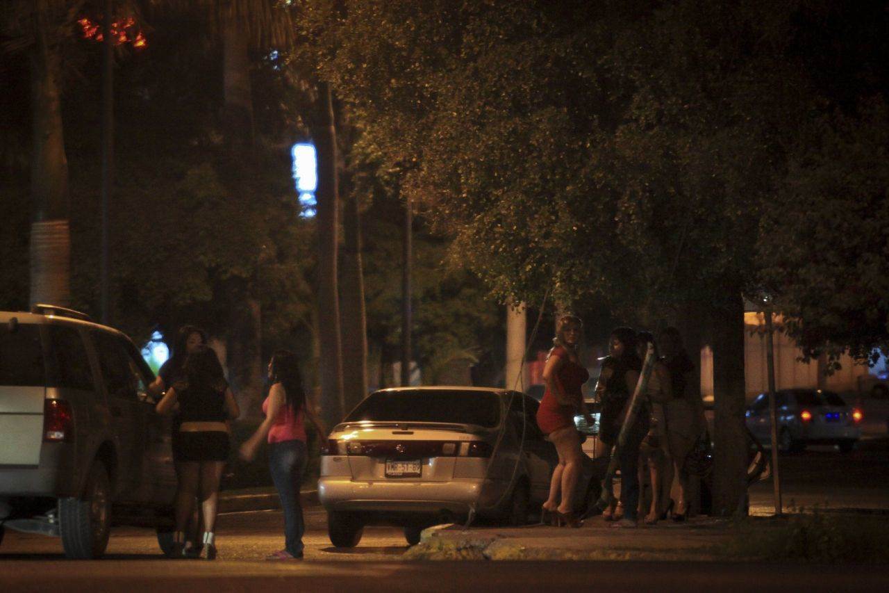 La trata de personas y su relación con el consumo pornográfico La trata de personas y su relación con el consumo pornográfico