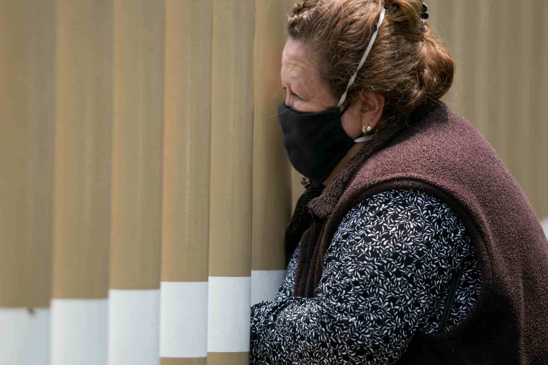 El “quédate en casa” representa una carga para algunas mujeres