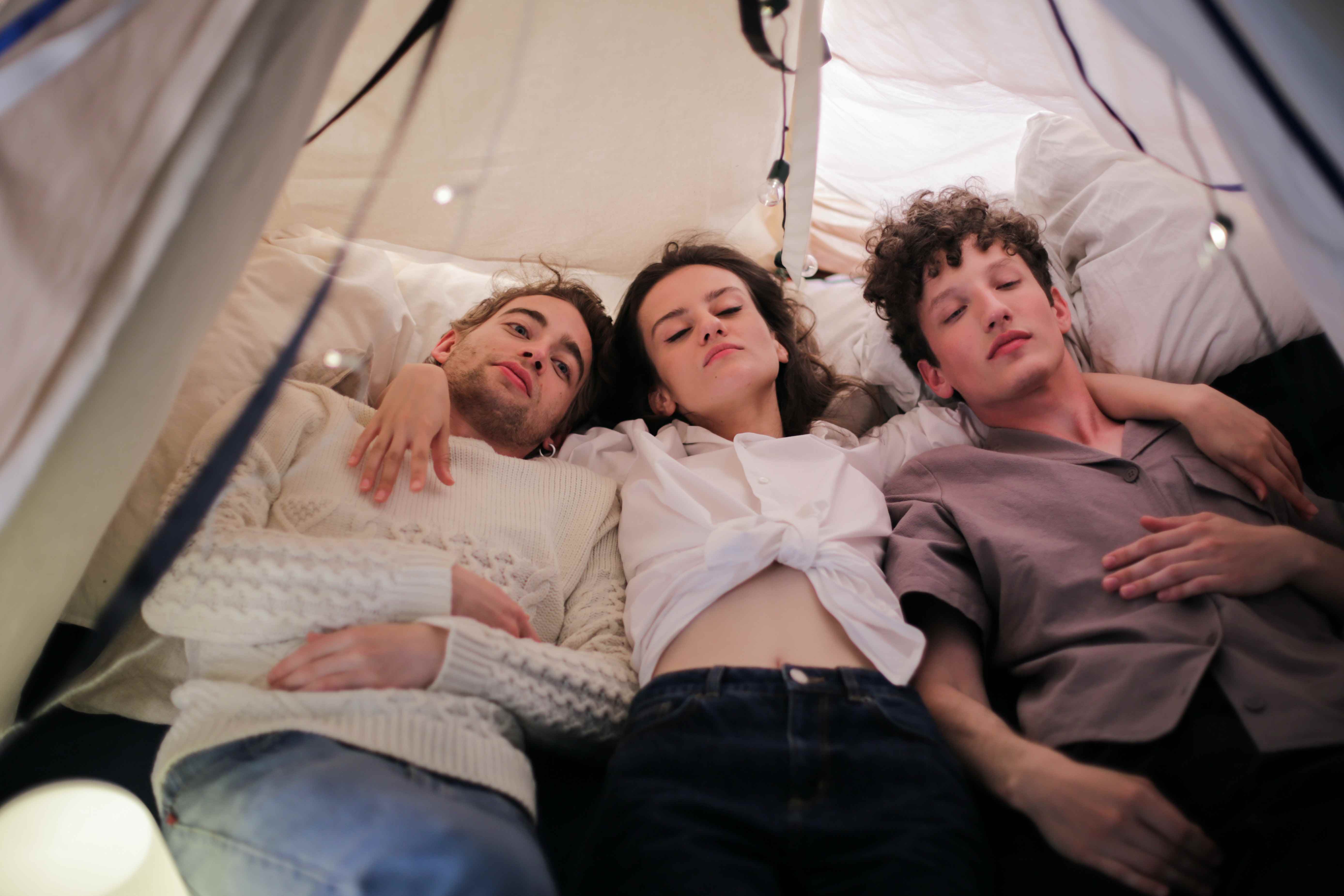 “Amo ser poliamorosa, pero me he encontrado con estos problemas” “Amo ser poliamorosa, pero me he encontrado con estos problemas”