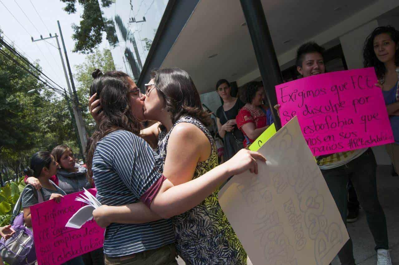 “No nos tenemos que ver masculinas para ser lesbianas” “No nos tenemos que ver masculinas para ser lesbianas”