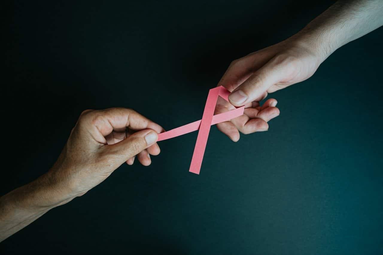 Confusión y tristeza, cuando el cáncer de mama se lleva a mamá