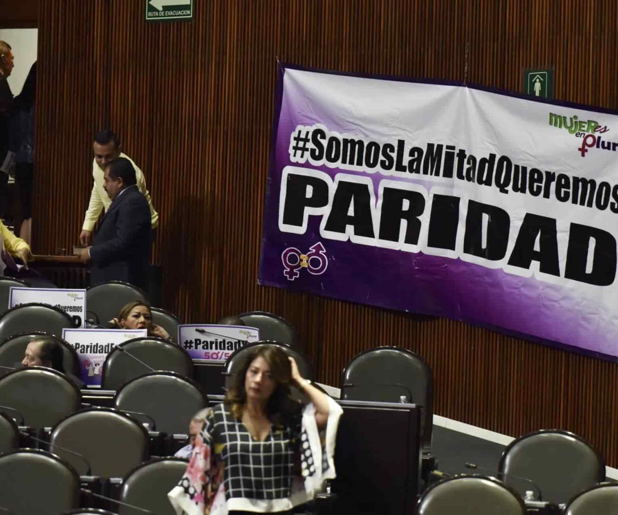 Constitución garantiza paridad en gobiernos estatales: expertos Constitución garantiza paridad en gobiernos estatales: expertos