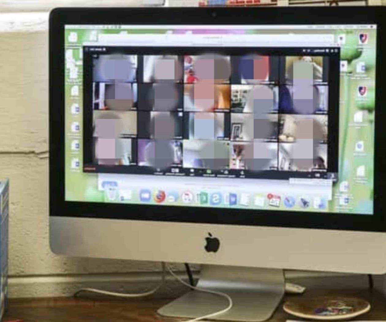 Hombres ingresan a foro virtual y se masturban frente a mujeres Hombres ingresan a foro virtual y se masturban frente a mujeres