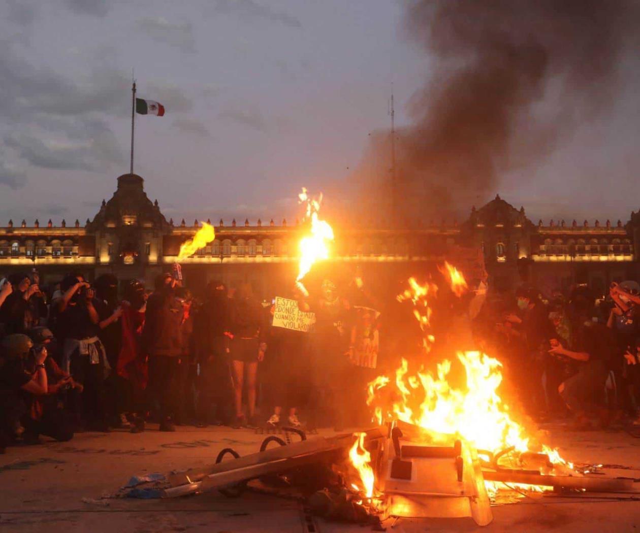 Ola de protestas feministas crece en dos años de gobierno de la 4T