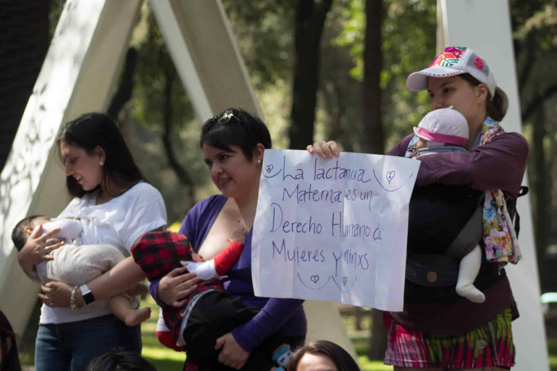 Reconocen el derecho de las mujeres a amamantar en público Reconocen el derecho de las mujeres a amamantar en público