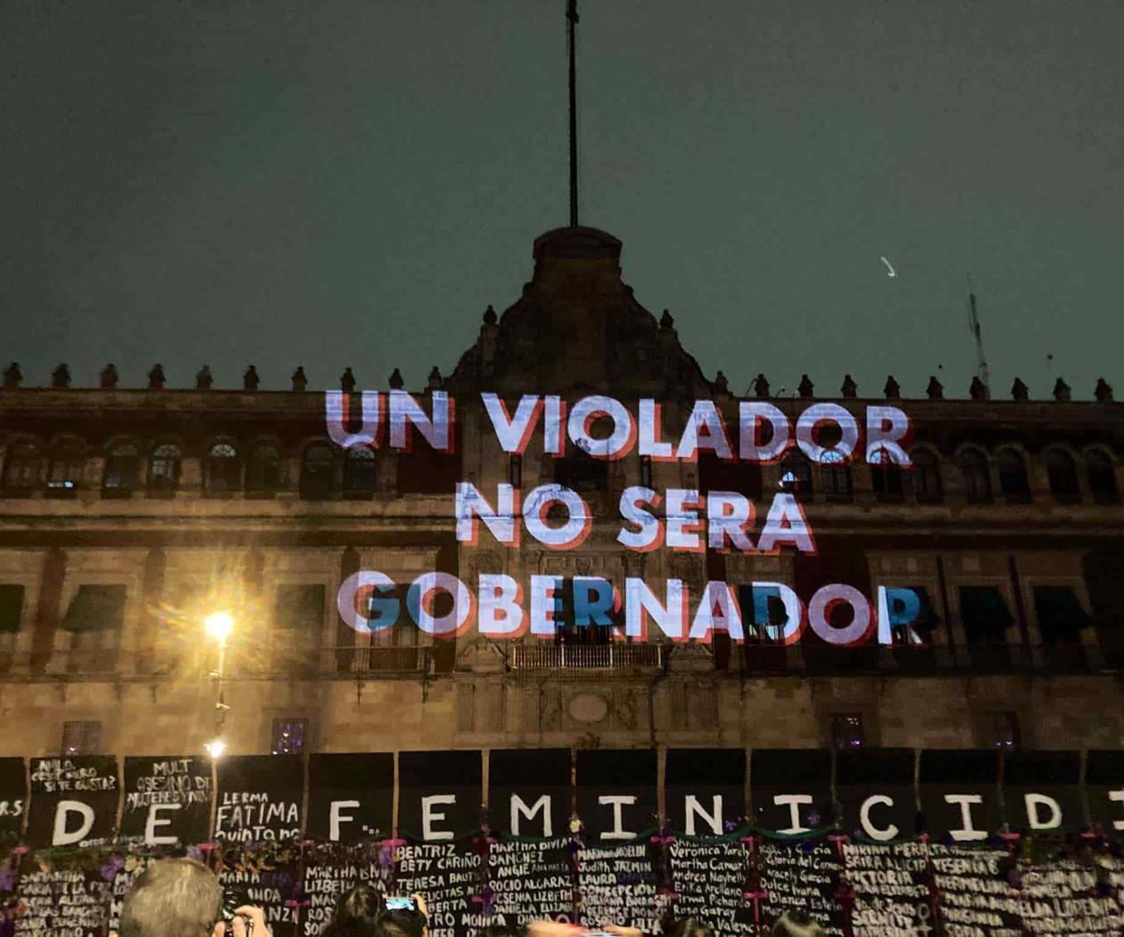 Arrecian protestas contra Salgado y feminicidios en Palacio Nacional Arrecian protestas contra Salgado y feminicidios en Palacio Nacional