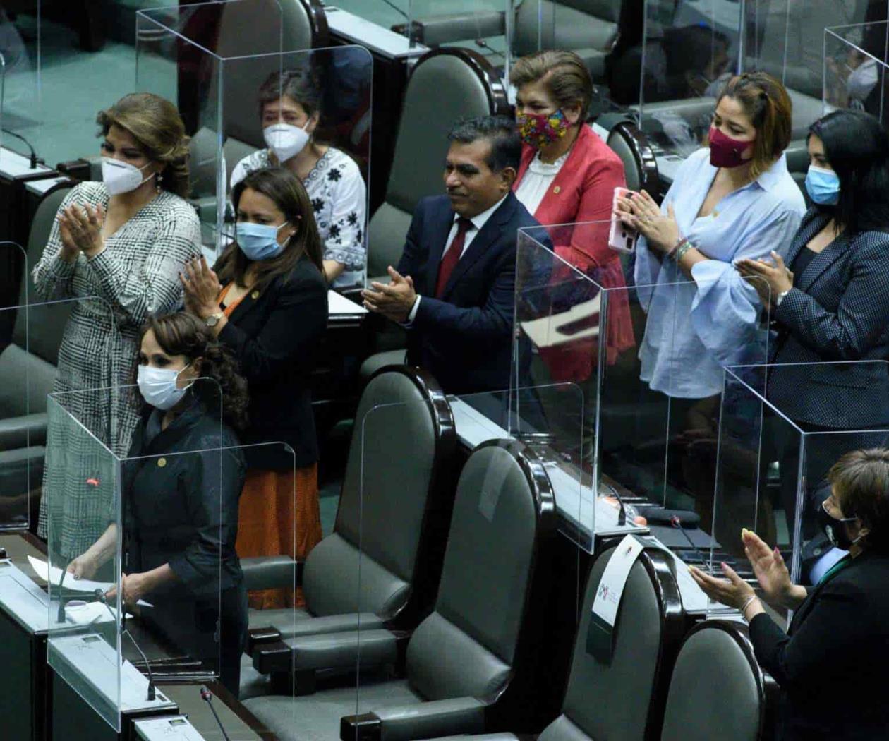 “No queremos ser princesas, queremos ser gobernadoras, diputadas, alcaldesas..."