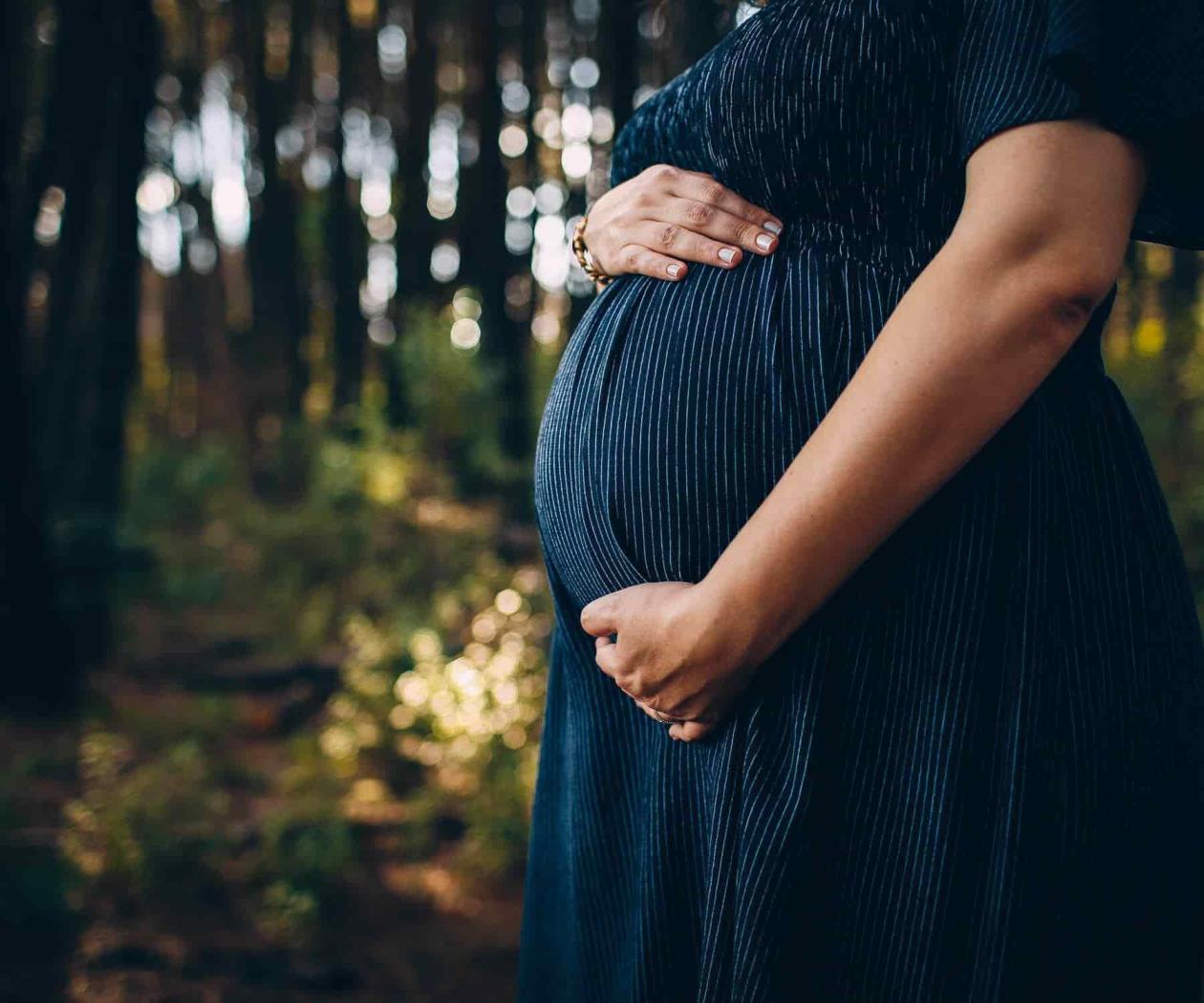 Mamá y bebé sanos: el trabajo de las doulas Mamá y bebé sanos: el trabajo de las doulas