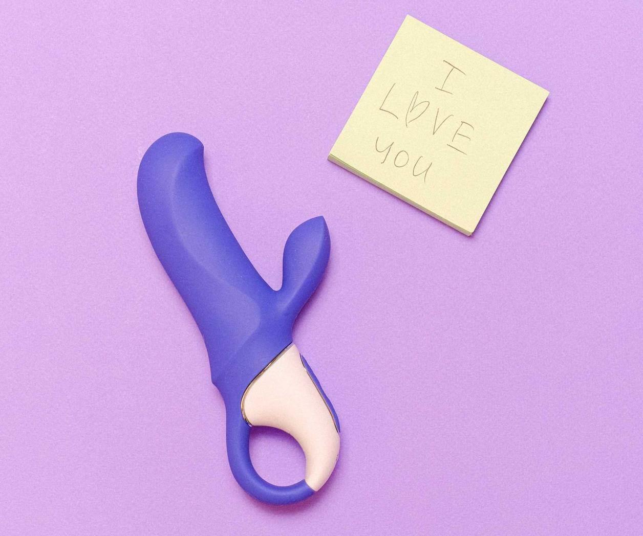 Juguetes sexuales, aliados en el autoconocimiento y el placer Juguetes sexuales, aliados en el autoconocimiento y el placer