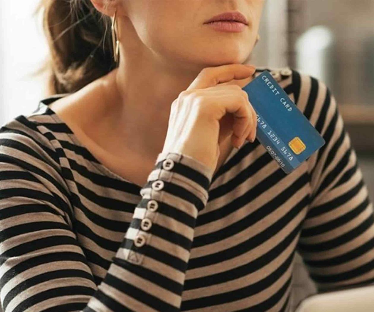 ¿Por qué sólo 20% de las mujeres cuenta con una tarjeta de crédito? ¿Por qué sólo 20% de las mujeres cuenta con una tarjeta de crédito?