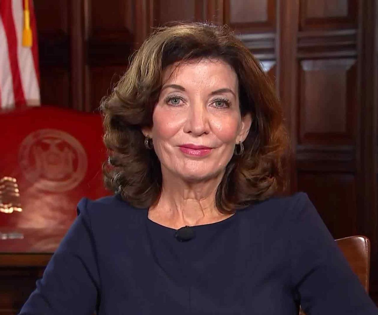 Kathy Hochul sustituirá a Cuomo, es la primera gobernadora de Nueva York Kathy Hochul sustituirá a Cuomo, es la primera gobernadora de Nueva York
