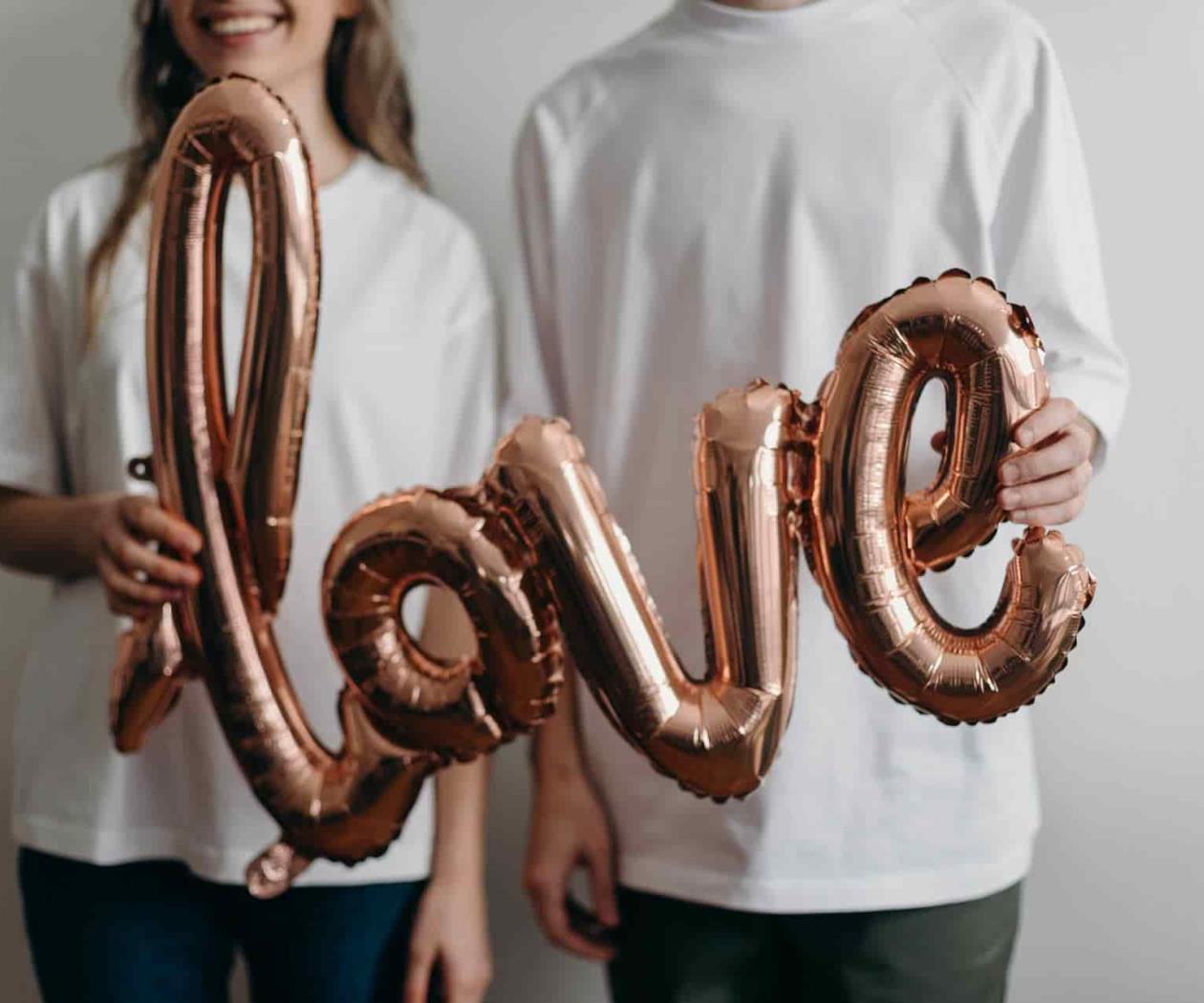 “El tema del amor romántico es un tema de justicia social”: Coral Herrera “El tema del amor romántico es un tema de justicia social”: Coral Herrera