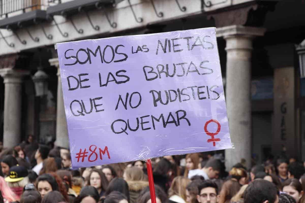 La relación entre los aquelarres y el feminismo