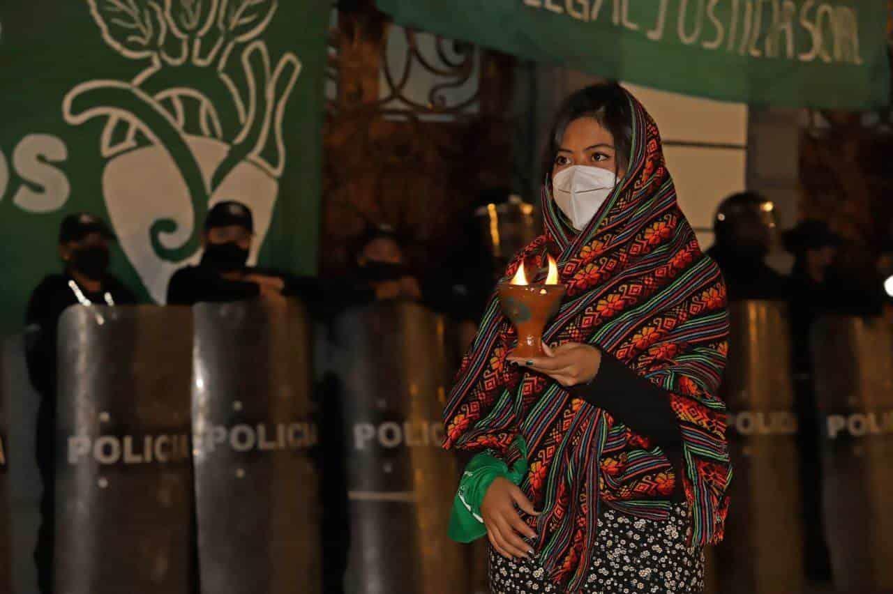 CNDH pide medidas "urgentes" para presas por abortar en México