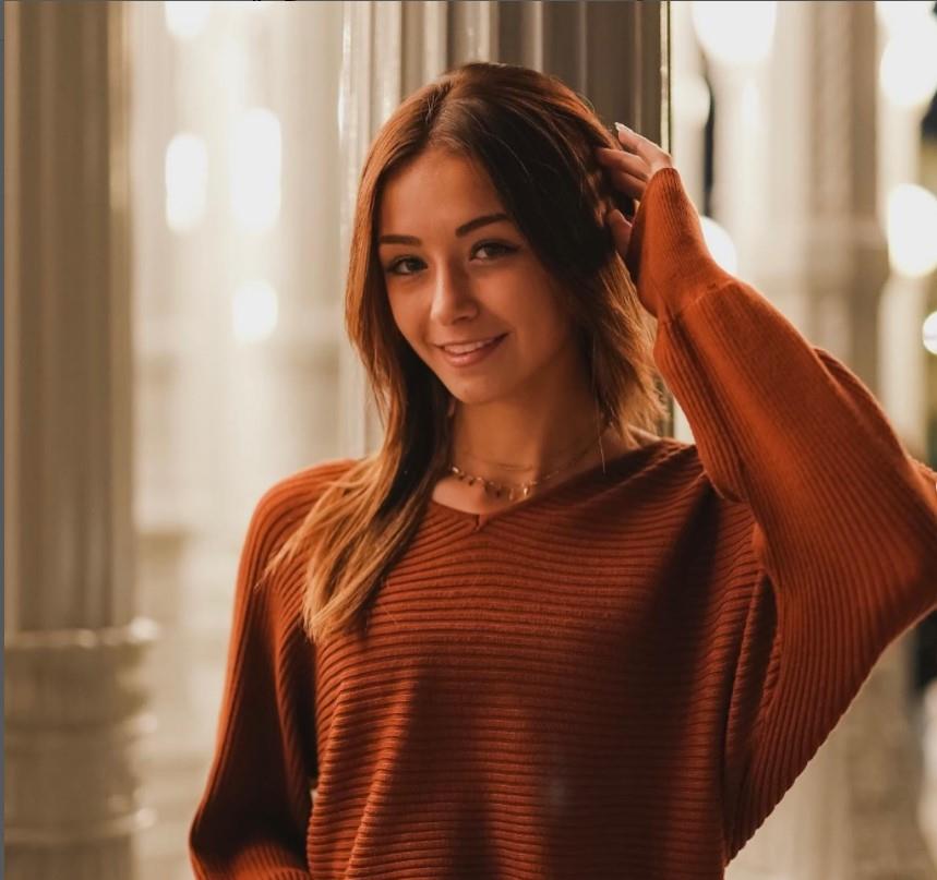 Fan se obsesiona con tiktoker, la amenaza y padre lo asesina 