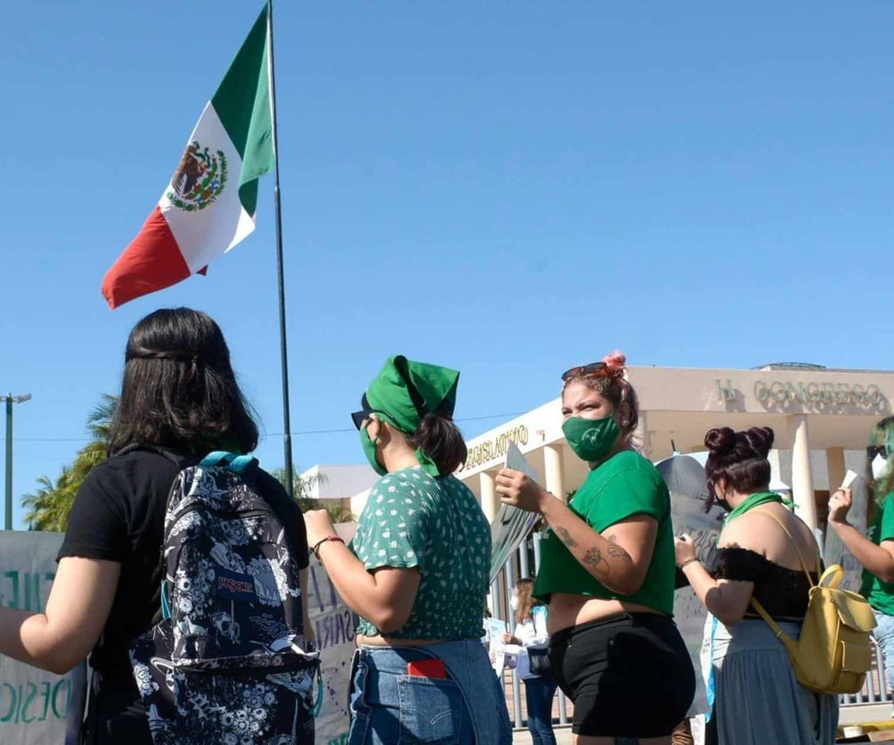 En aborto, obligado a garantizar derechos con perspectiva de género: Ríos Farjat