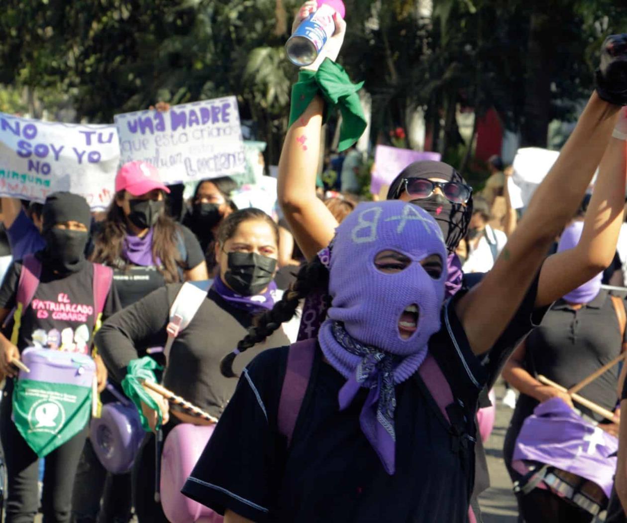 Feministas señalan que a veces no hacen “match” con otras: ¿edad o rama?