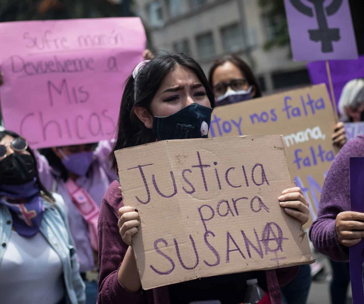 Marchan en CDMX por desapariciones en el país