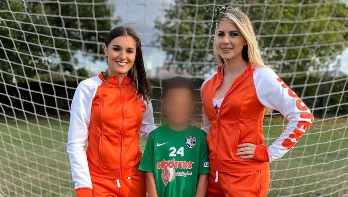 Equipo infantil patrocinado por cadena Hooters, los tunden en redes