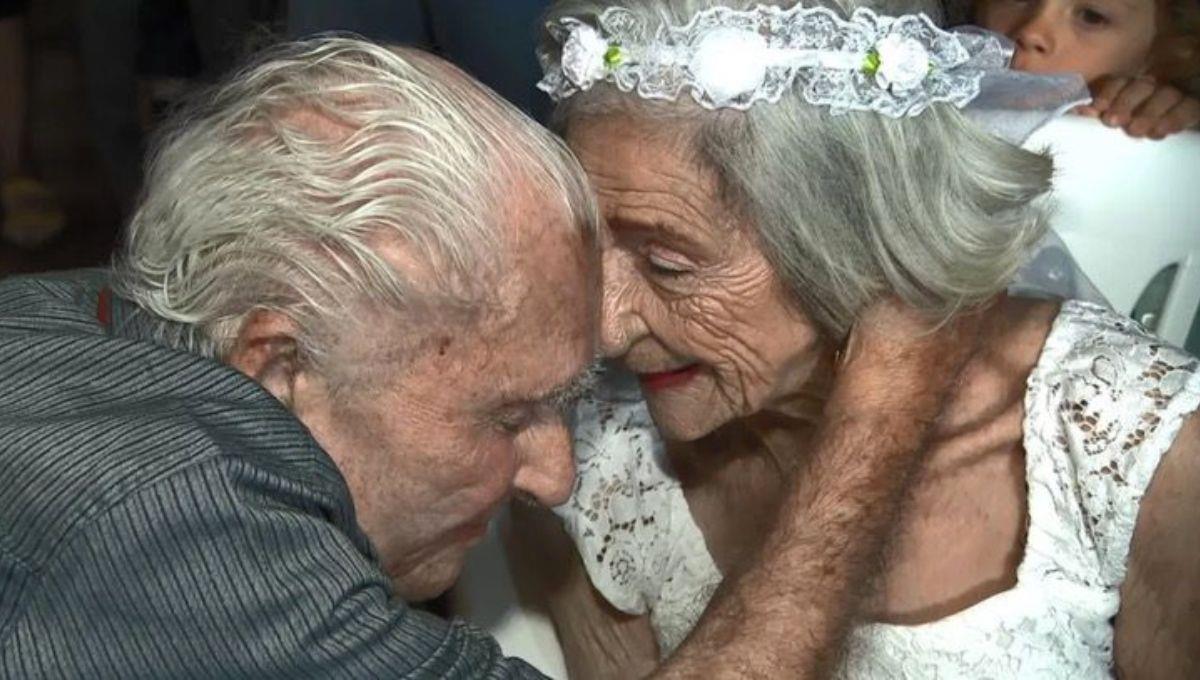 Machismo disfrazado de amor: Abuelitos se casan pero ella ejerce labores de cuidado