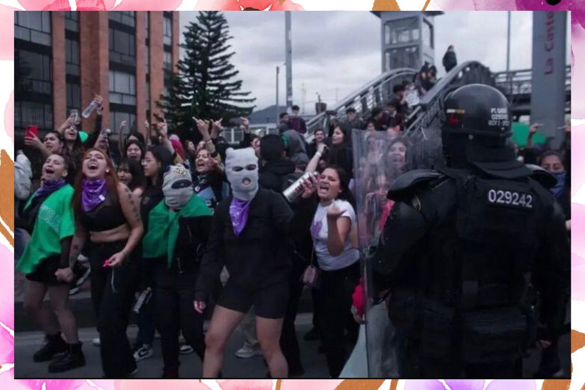 Abuso sexual a dos jóvenes en transporte público desata protestas en Colombia Abuso sexual a dos jóvenes en transporte público desata protestas en Colombia