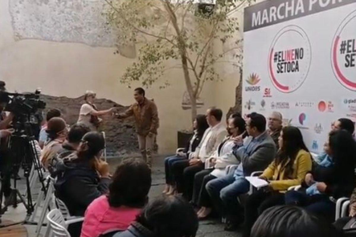 "Mi sirvienta no sabe nada": Simpatizante del movimiento a favor del INE, es señalada de clasista "Mi sirvienta no sabe nada": Simpatizante del movimiento a favor del INE, es señalada de clasista