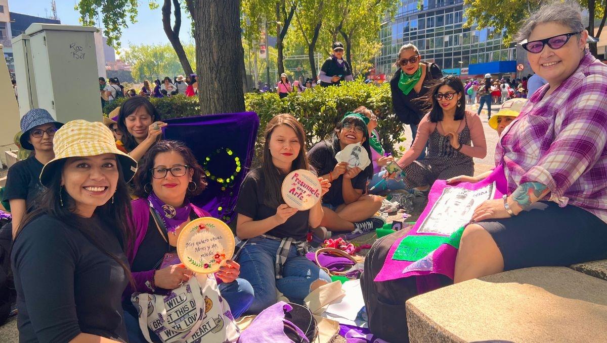 Tejiendo historias: las mujeres que bordaron feminicidios