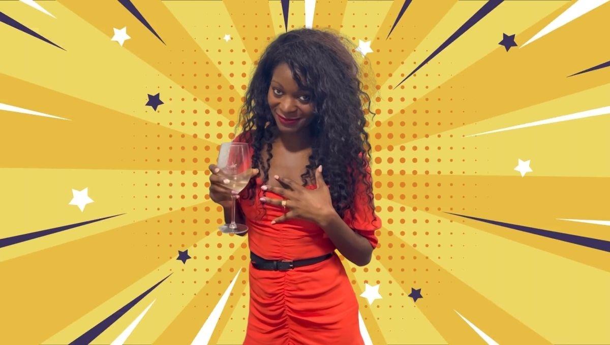 Comedia antirracista y feminista, conoce a Asaari Bibang Comedia antirracista y feminista, conoce a Asaari Bibang
