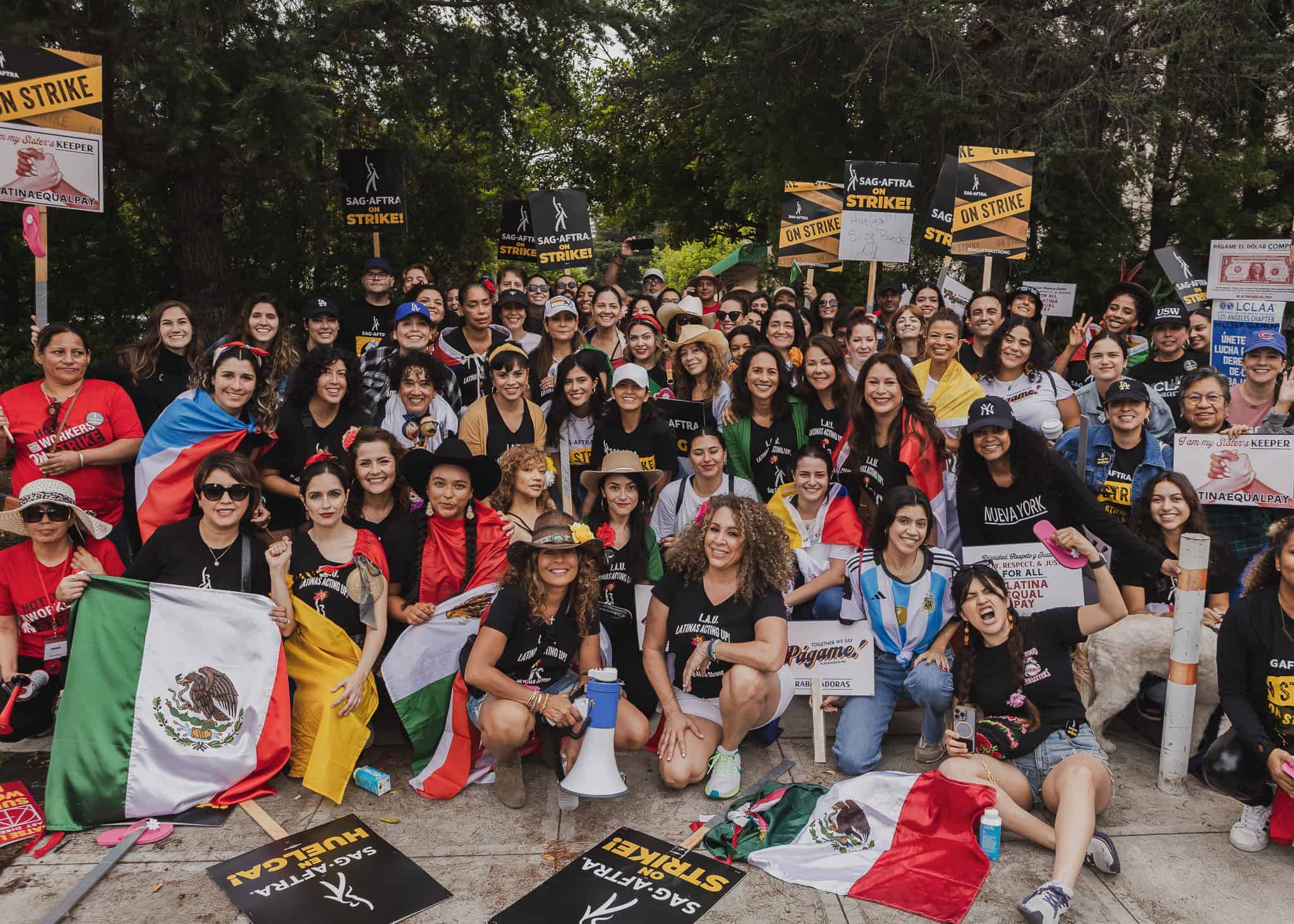 Juntas decimos: ¡págame!, latinas se unen contra la desigualdad salarial