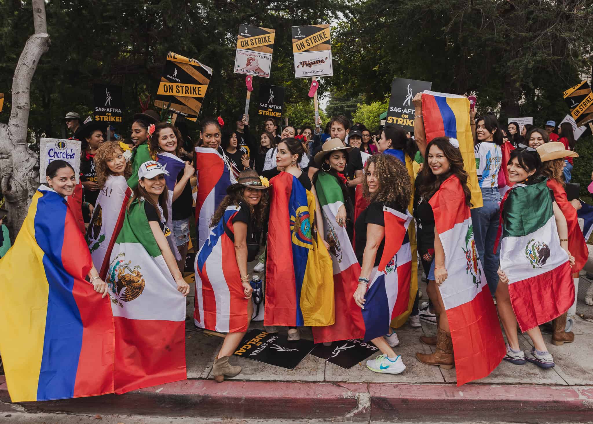 Juntas decimos: ¡págame!, latinas se unen contra la desigualdad salarial