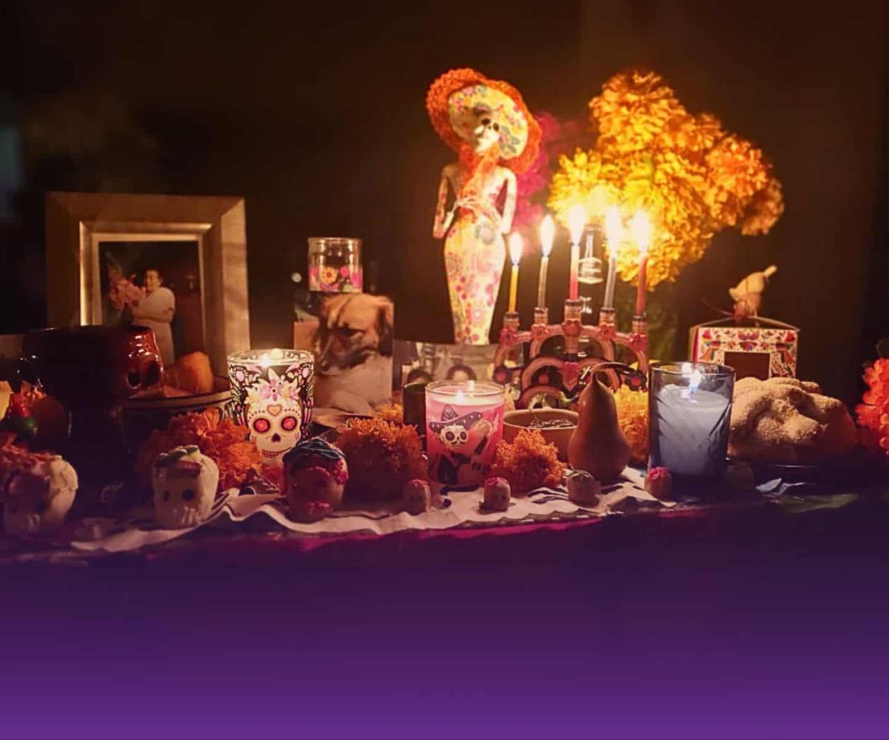 Entre el humito espiritual del copal y el cempasúchil