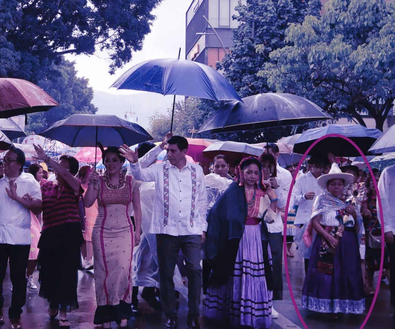 El racismo, violencia y gentrificación marcan el inicio de La Guelaguetza El racismo, violencia y gentrificación marcan el inicio de La Guelaguetza