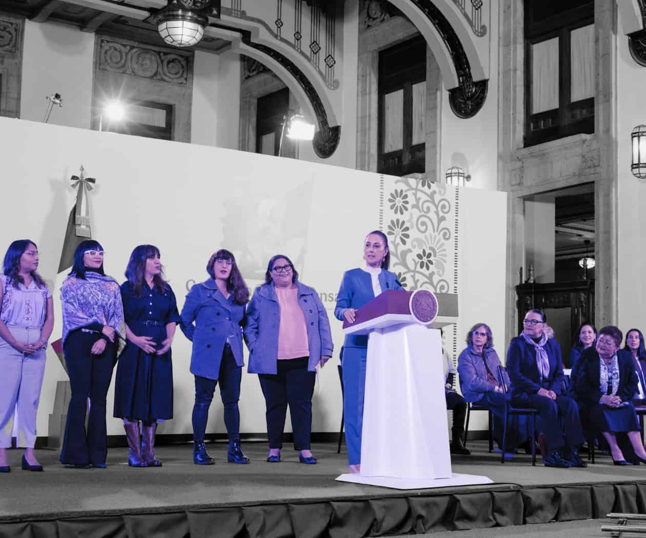 Claudia Sheinbuam alista reformas y cartilla para las mexicanas Claudia Sheinbuam alista reformas y cartilla para las mexicanas