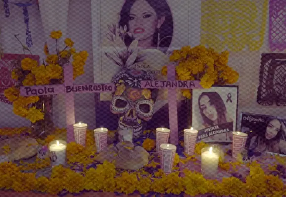 Recordar con orgullo: una ofrenda colectiva para la comunidad LGBT+